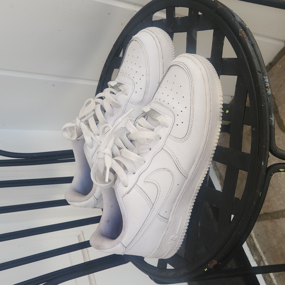 Nike Air Force 1's - Picture 2 of 6